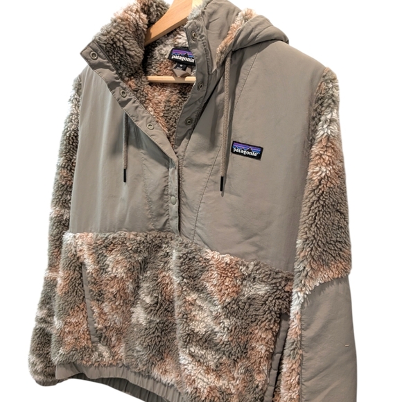 Patagonia Women's Shelled Retro-X Pullover M Tan Fleece Hoodie Outdoor Sherpa - Picture 4 of 8